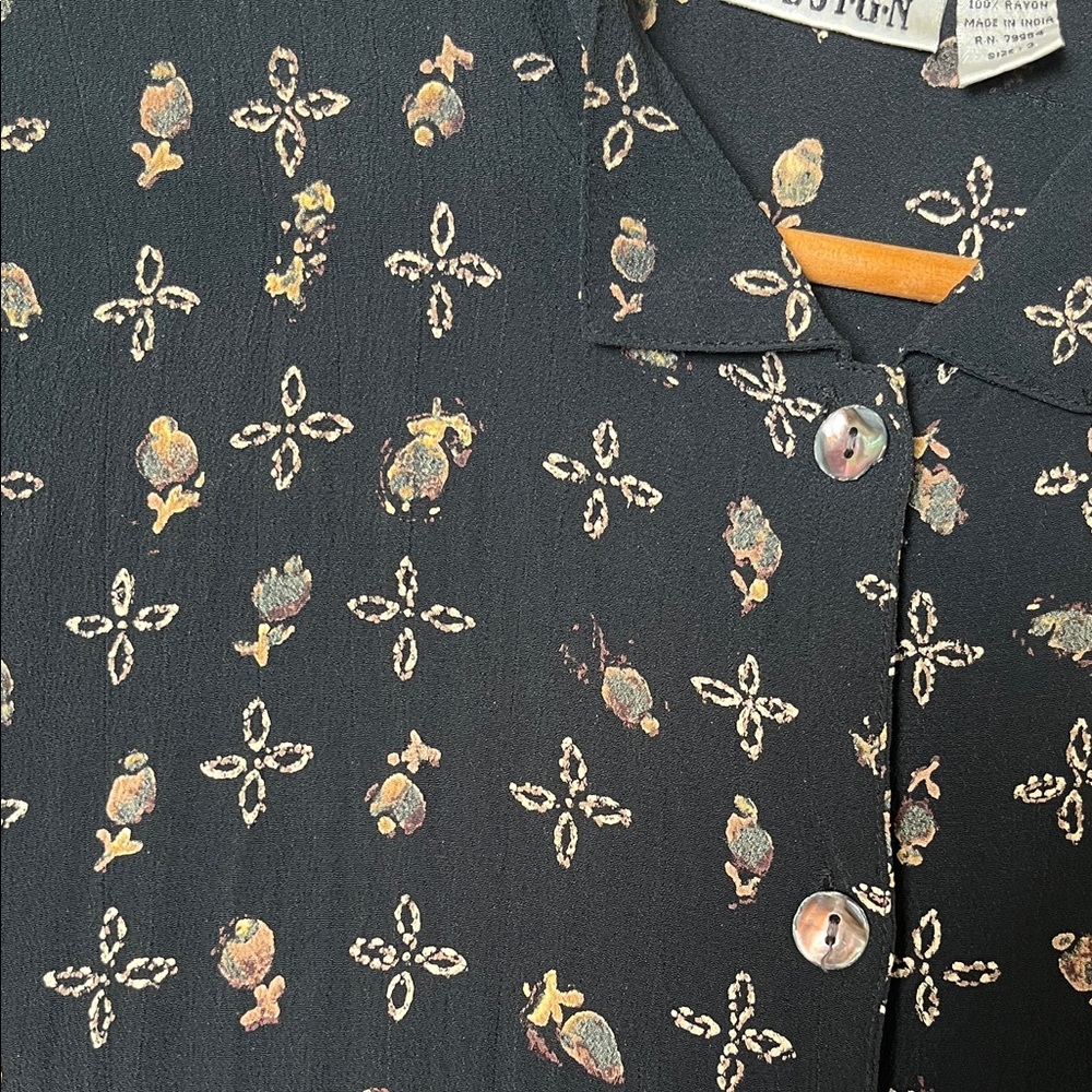 Chico's Black Patterned Button Down Shirt Chico’s… - image 5